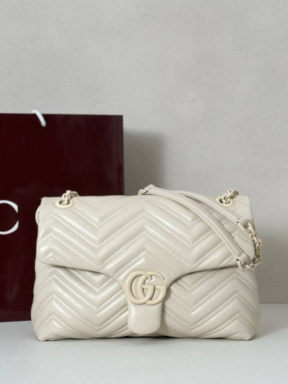 Gucci Off-White Shoulder/Crossbody Bag
